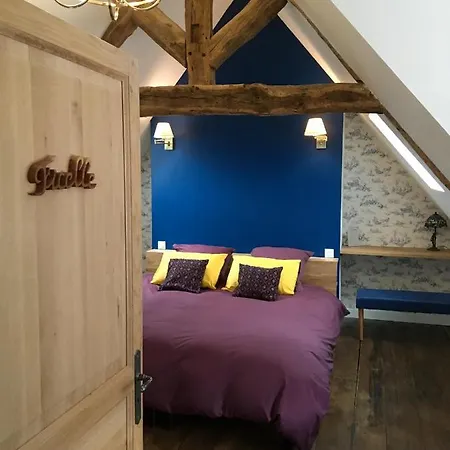 La Petite Amelia